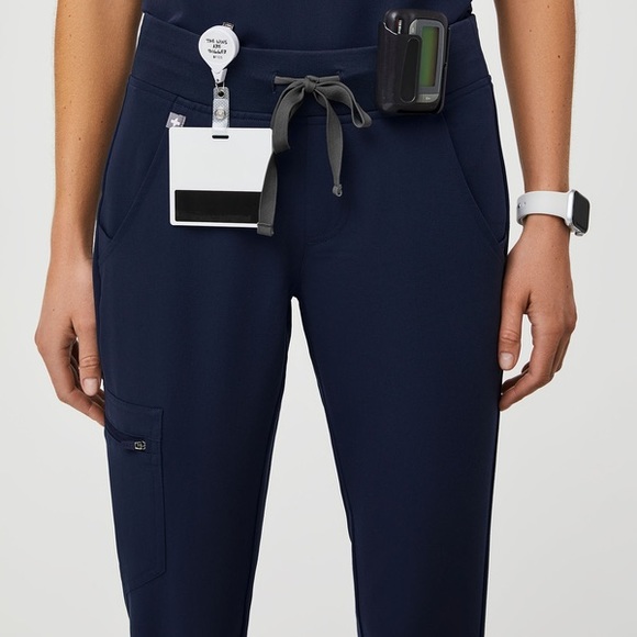 FIGS • Zamora™ Jogger Scrub Pants in Navy Blue, Size XS Petite - Picture 5 of 16
